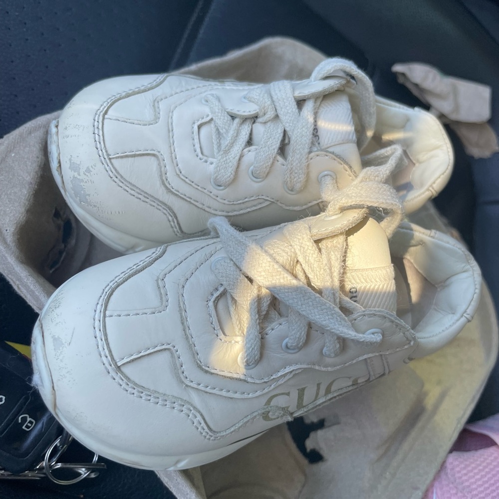 Gucci sneakers - Picture 2 of 2